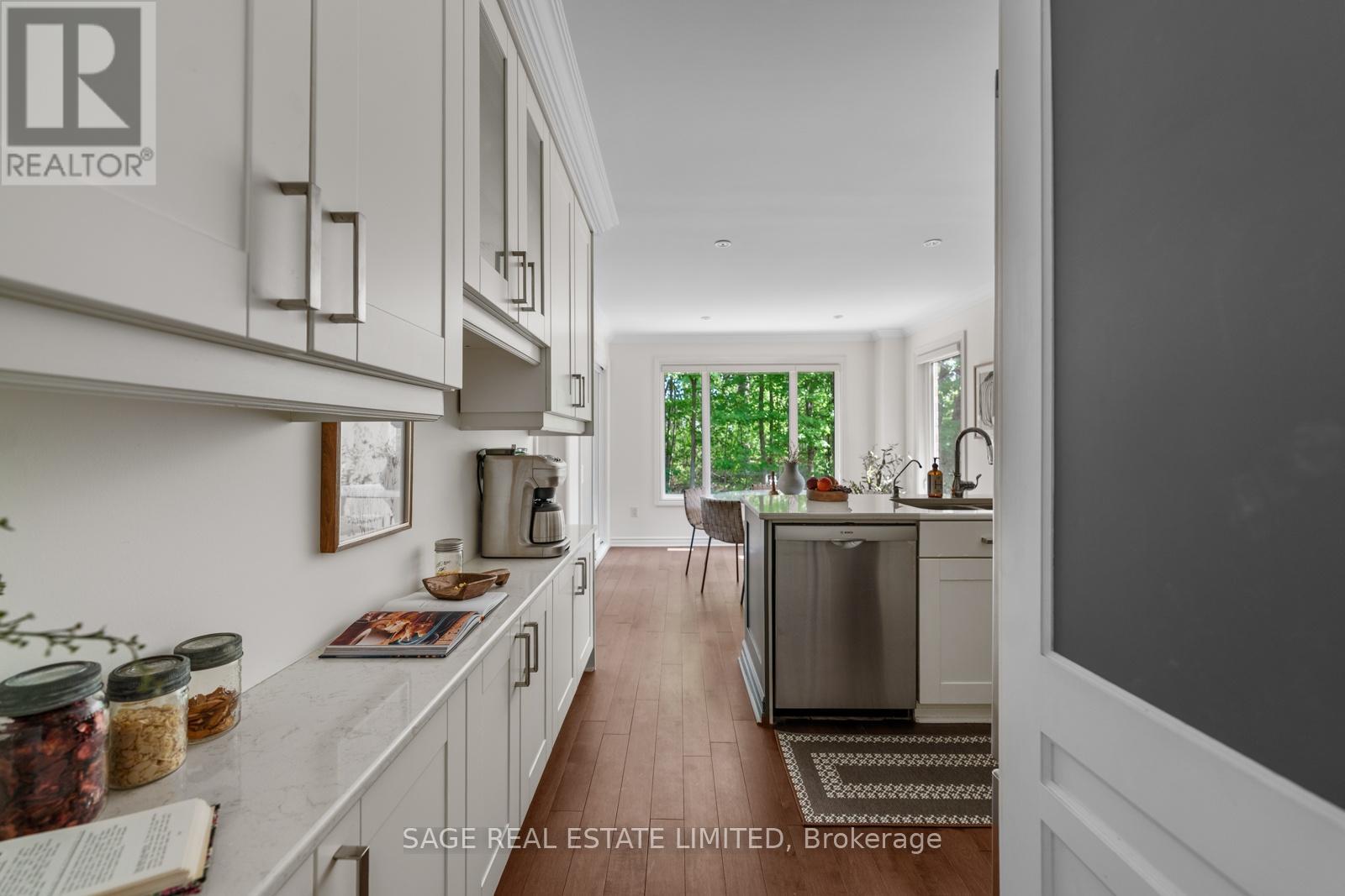 682 LESLIE VALLEY DRIVE - 11