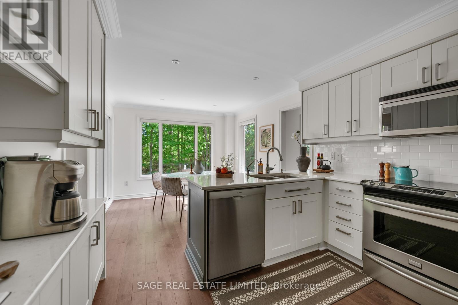 682 LESLIE VALLEY DRIVE - 12