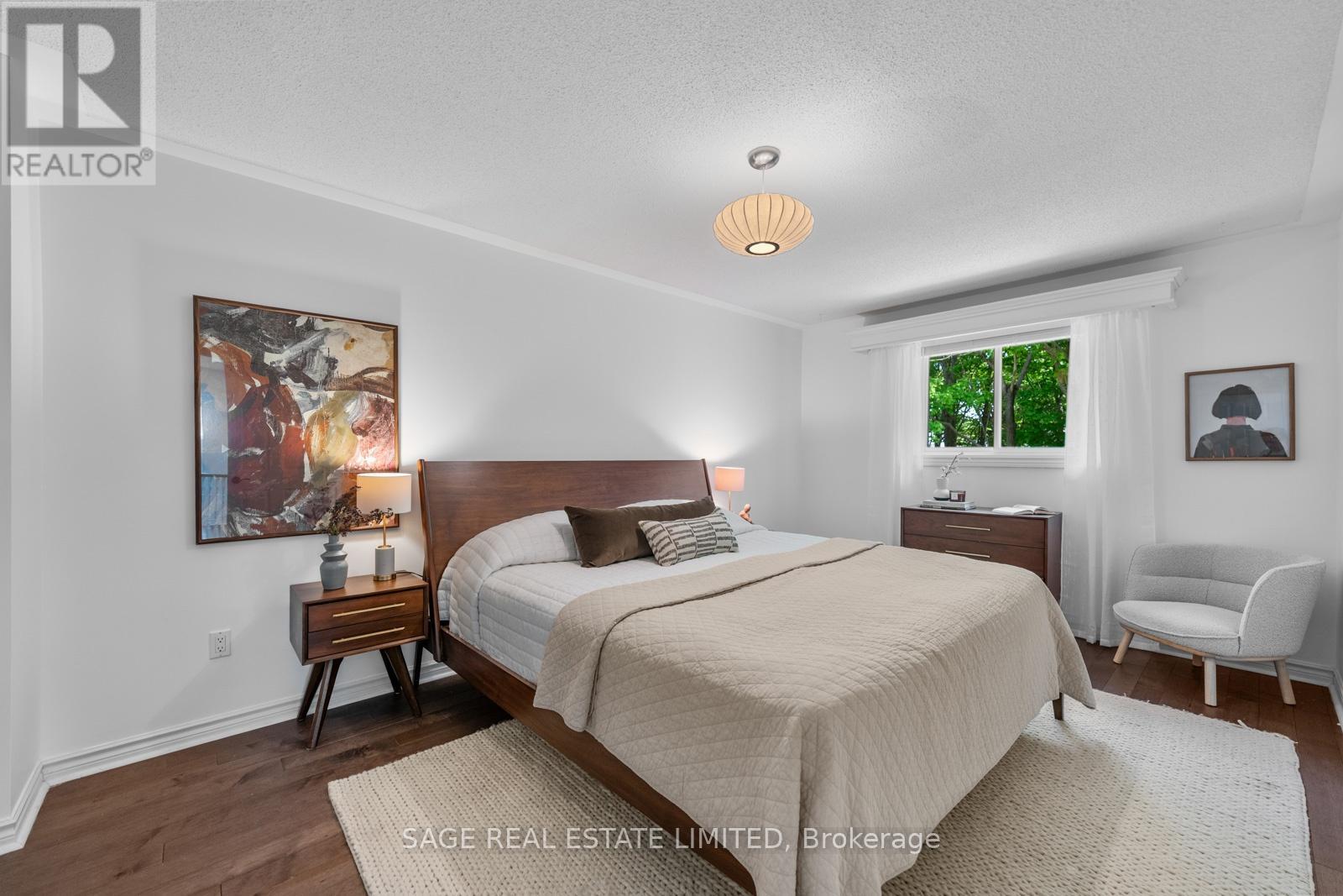 682 LESLIE VALLEY DRIVE - 33