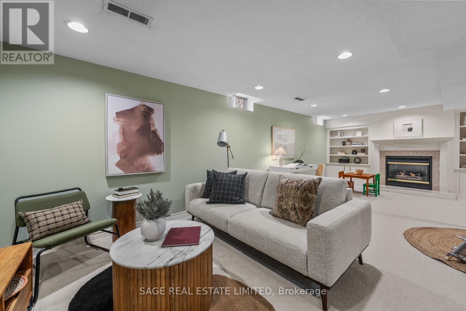 682 LESLIE VALLEY DRIVE - 42
