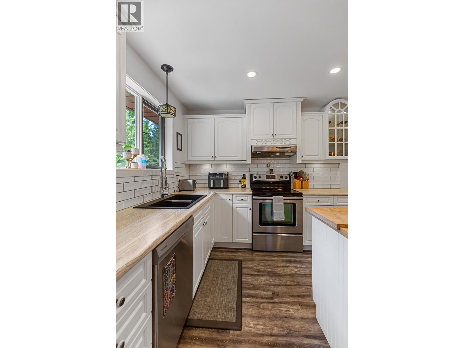 8264 ST JOHN CRESCENT - 14
