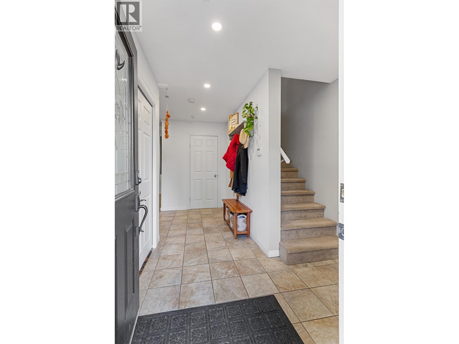 8264 ST JOHN CRESCENT - 24
