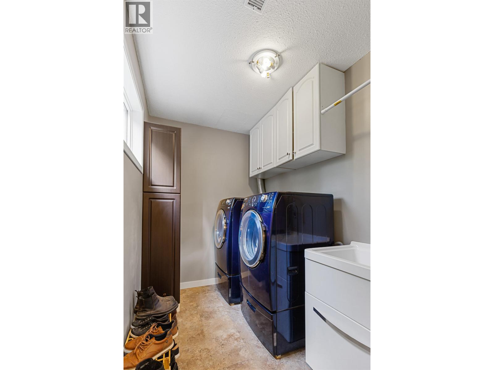 8264 ST JOHN CRESCENT - 29