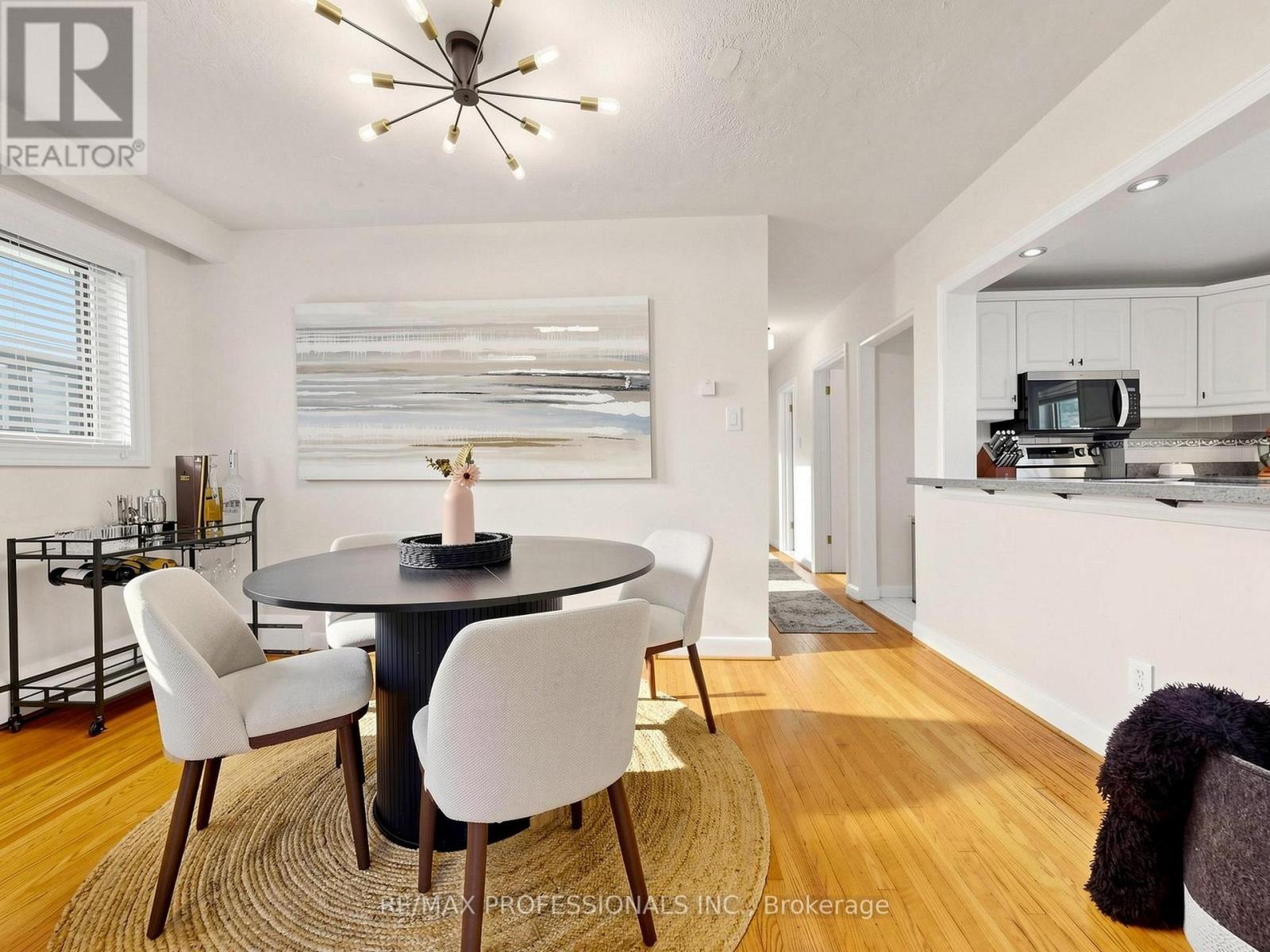 50 ELINOR AVENUE - 11