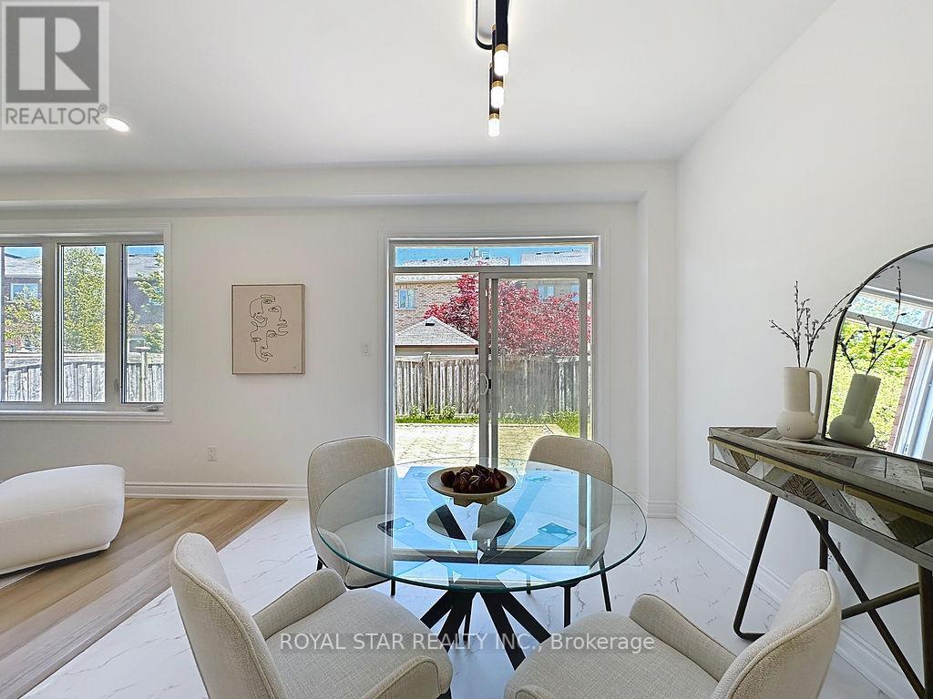 351 GIDDINGS CRESCENT - 16