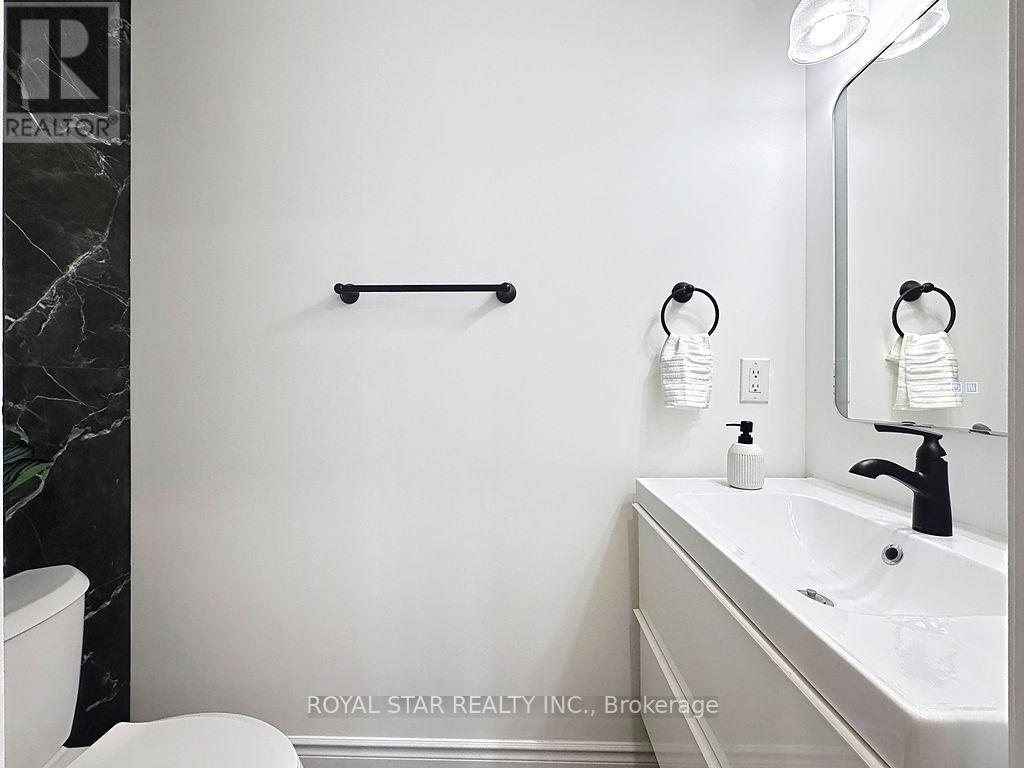 351 GIDDINGS CRESCENT - Image 2