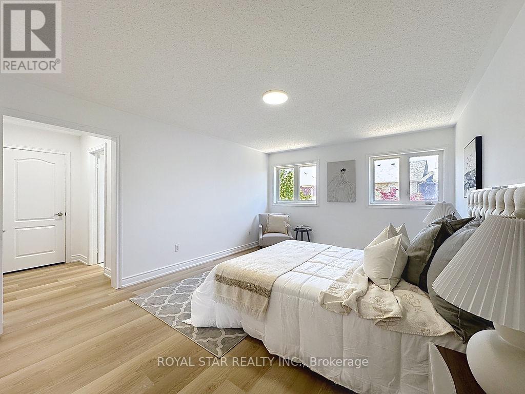 351 GIDDINGS CRESCENT - 24