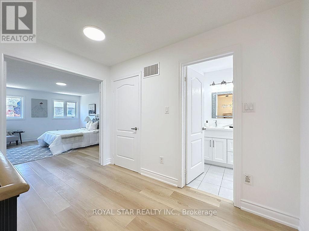 351 GIDDINGS CRESCENT - 33