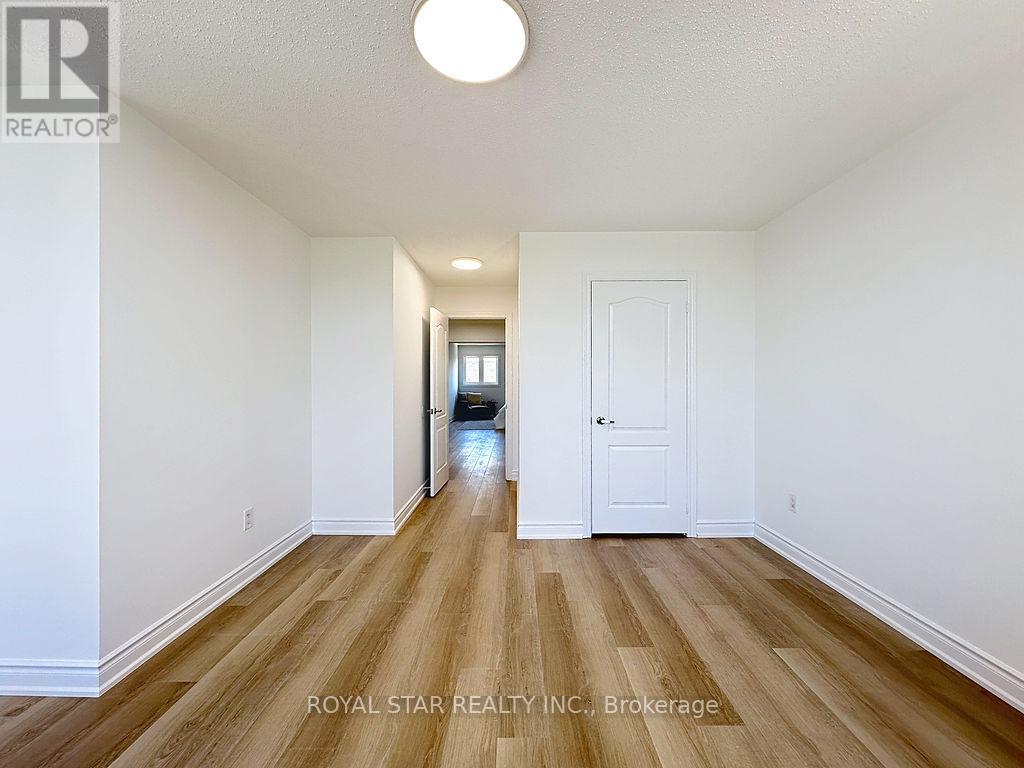 351 GIDDINGS CRESCENT - 41