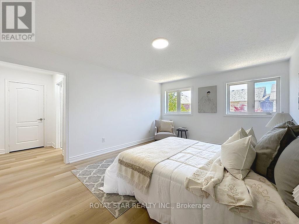 351 GIDDINGS CRESCENT - 7