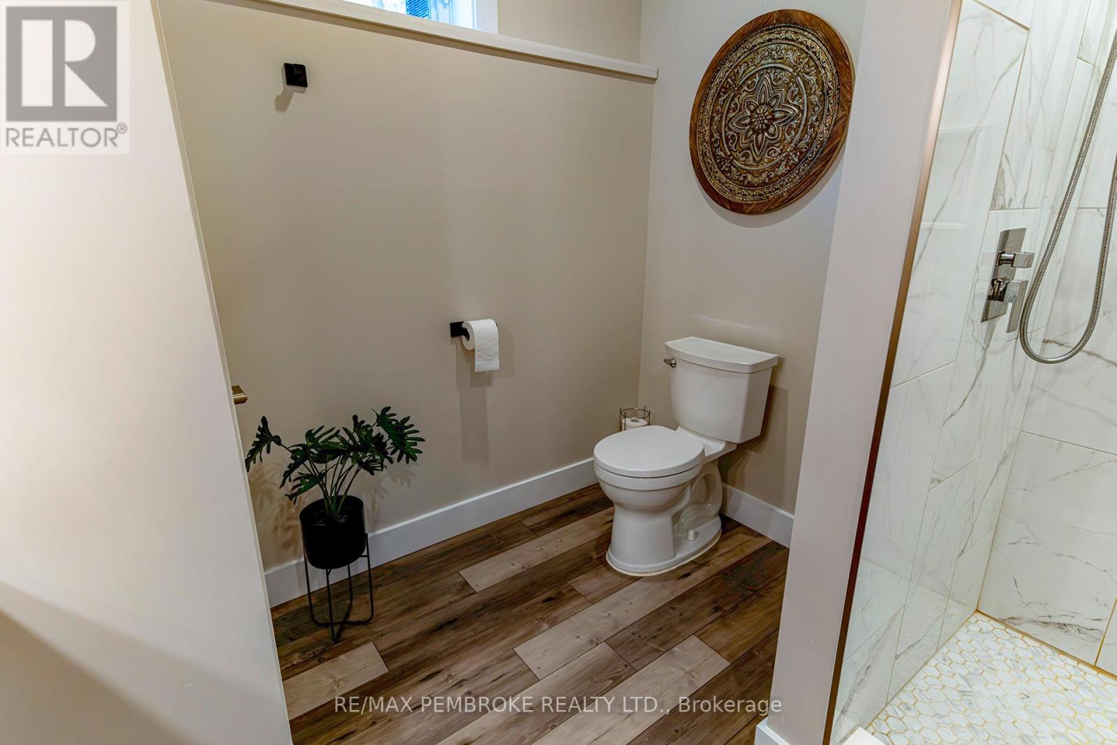 299 HOLIDAY LANE - 7