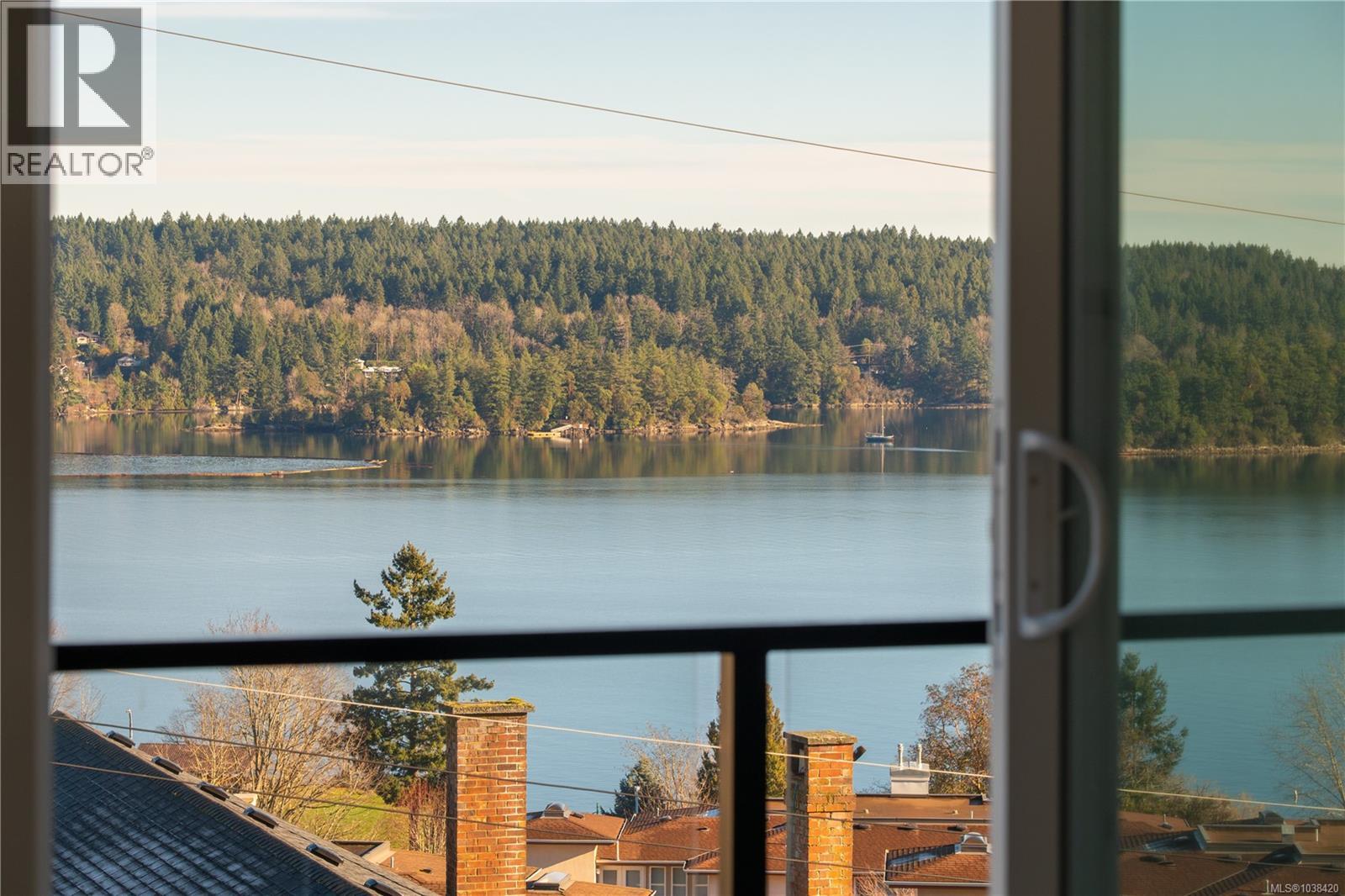 301 201 Dogwood Drive, Ladysmith