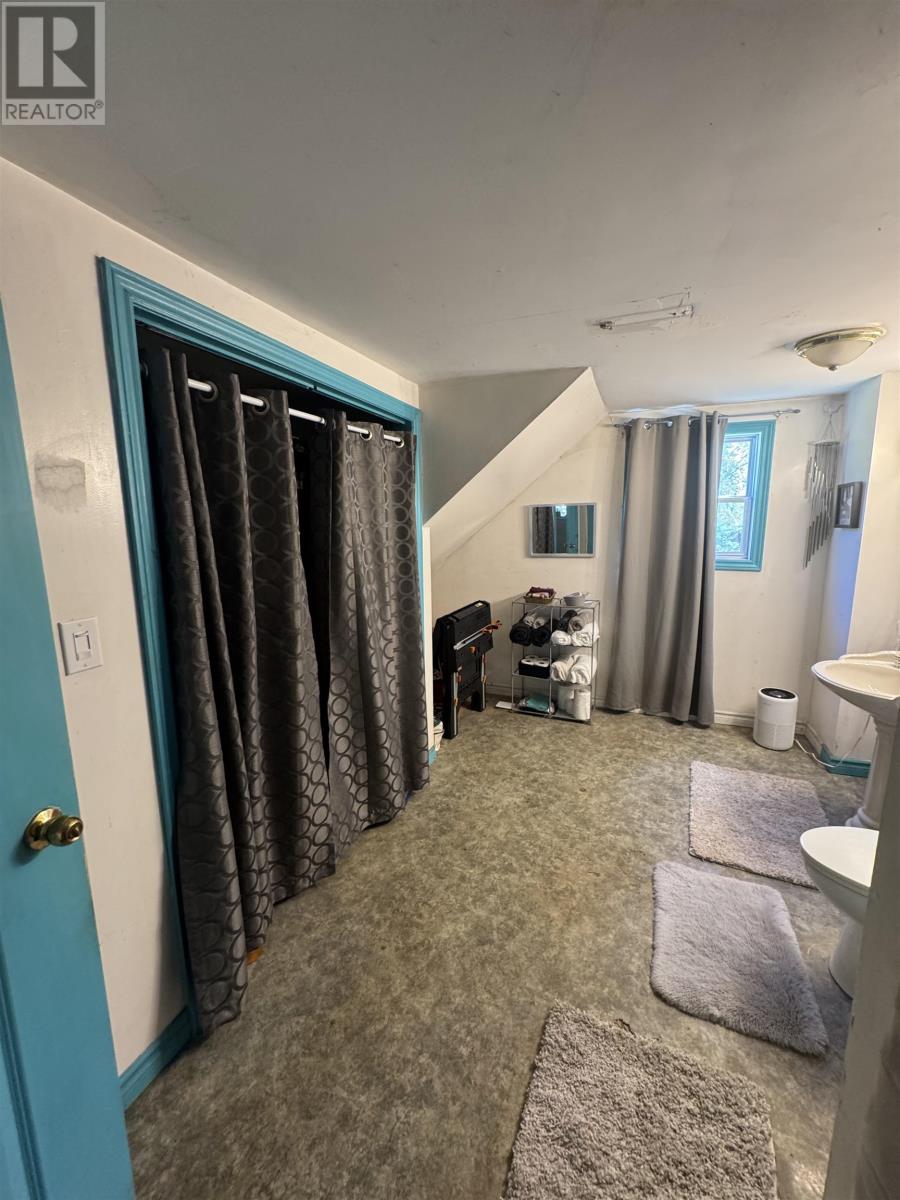 1105 Peakes Road - 21