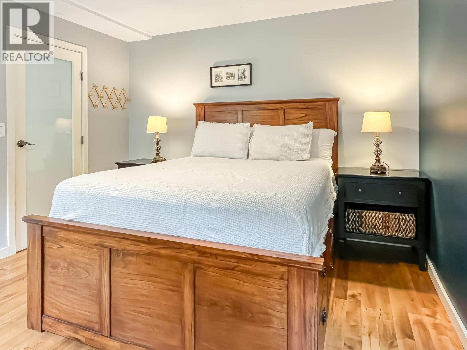 442 Clifton Road N - 39