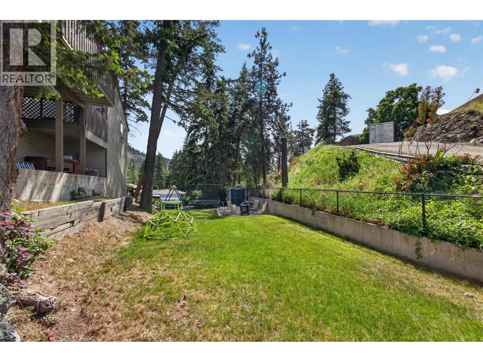 442 Clifton Road N, Kelowna