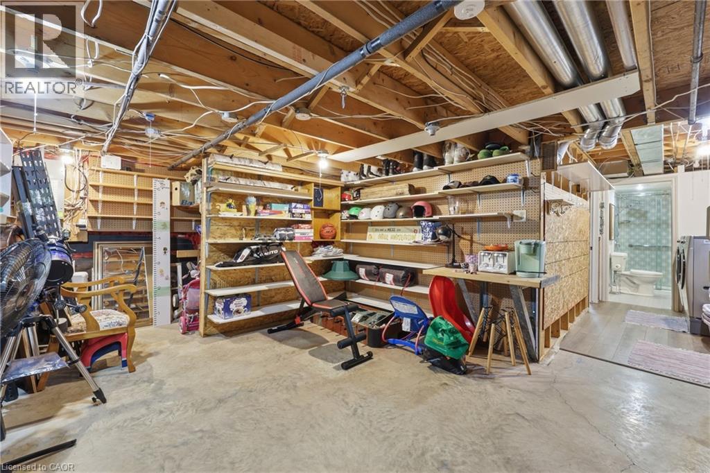 172 KING Street E - 28