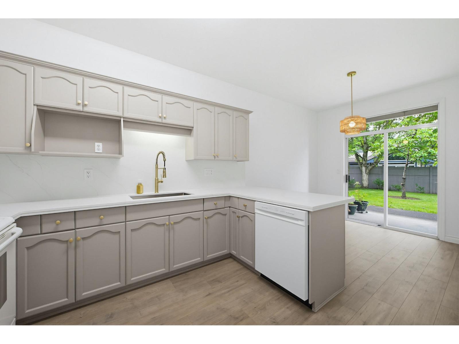 9 4740 221 STREET, Langley