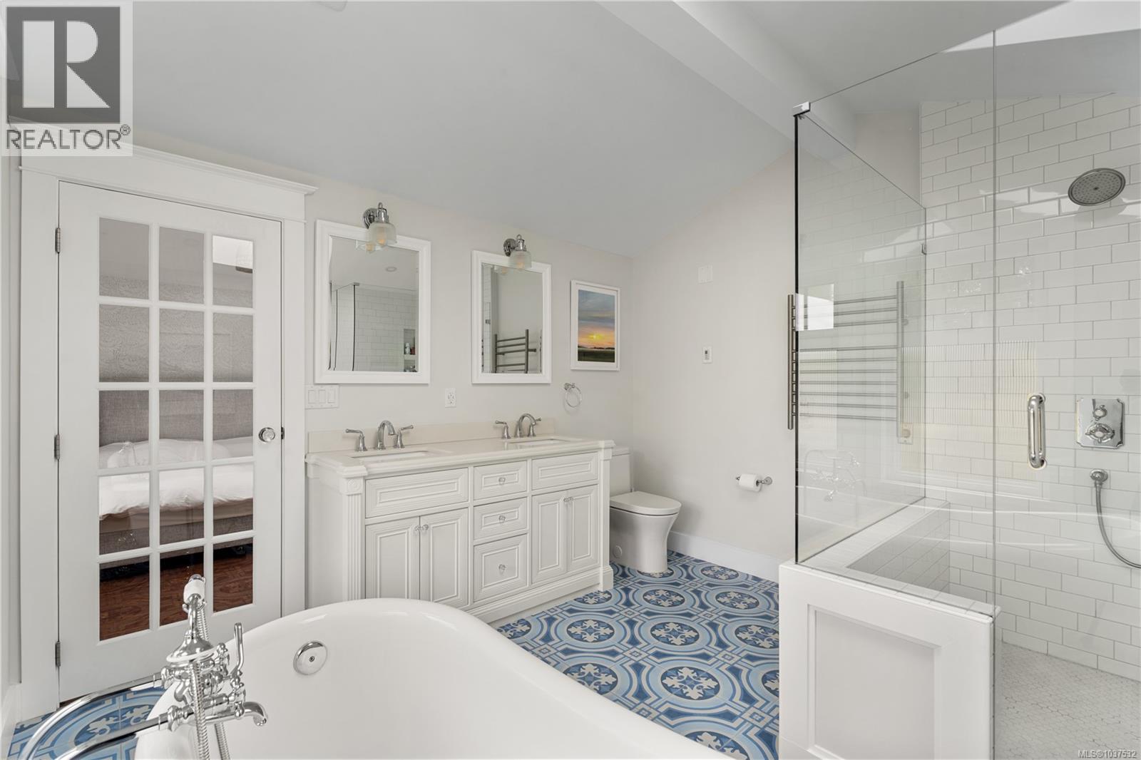 1074 Oliver St - 34