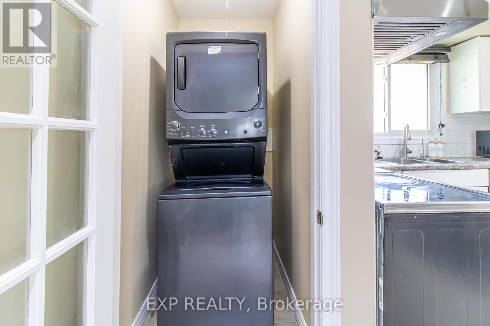 35 HILLSBOROUGH CRESCENT - 20