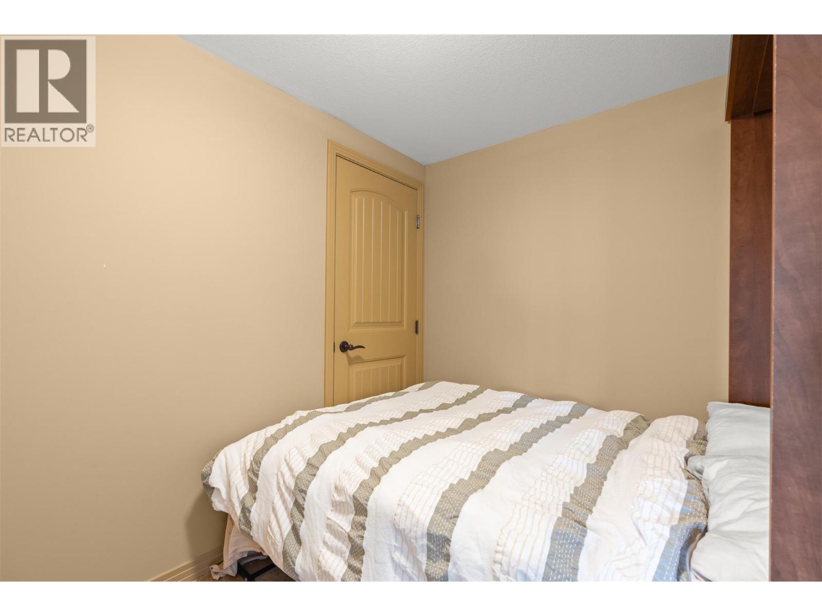 500 Balsam Court - 45