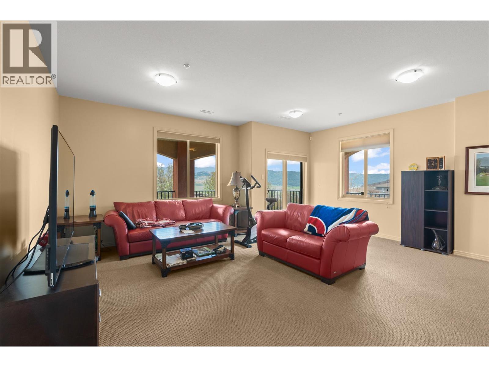 500 Balsam Court - 40
