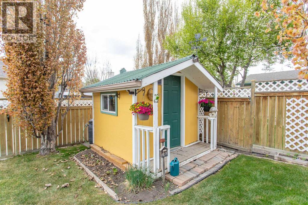 6 Adair Avenue — photo 32