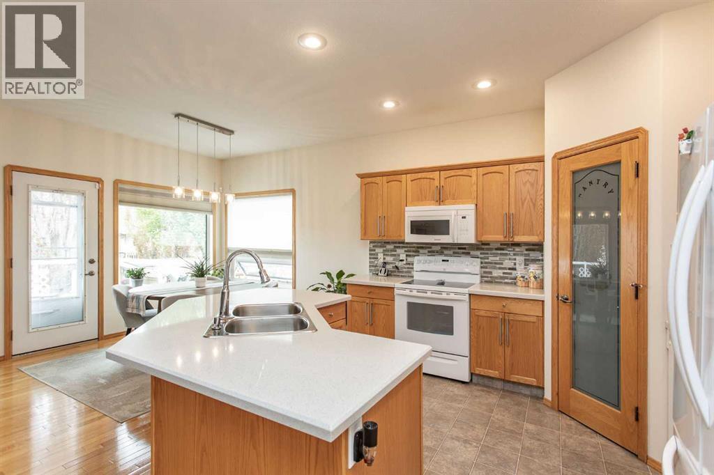 6 Adair Avenue - photo 2