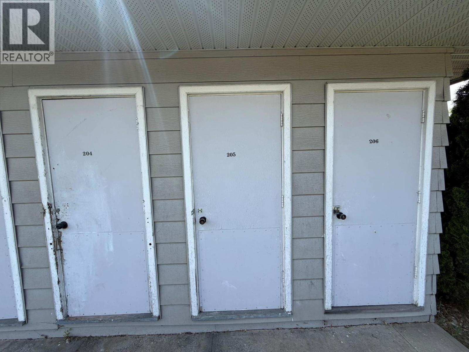 3710-3712 24 Avenue - 89