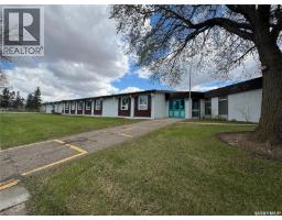 2022 102nd Street, North Battleford, SK S9A1H8 Photo 9