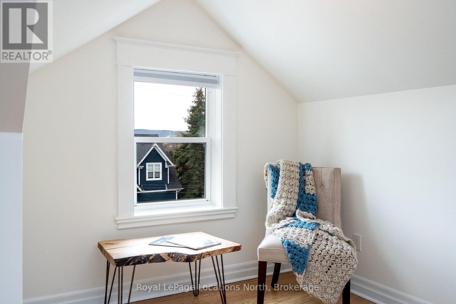 117 NAPIER STREET - 24