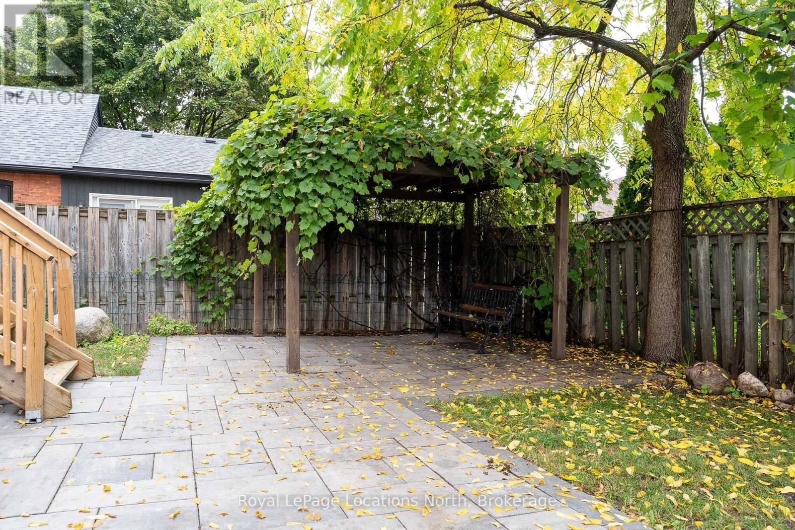 117 NAPIER STREET - 30