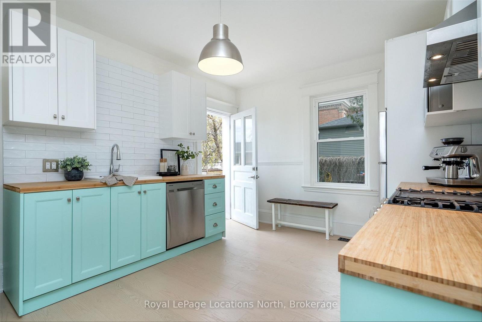 119 NAPIER STREET - 10