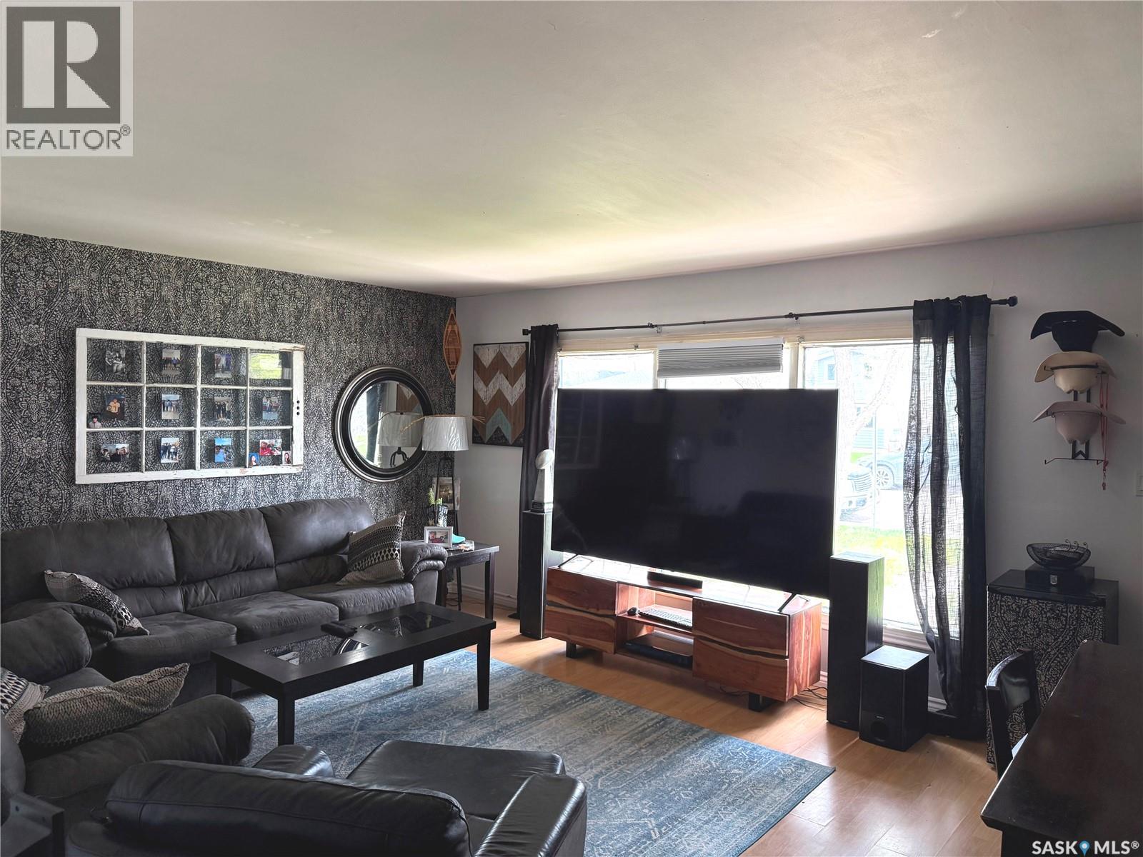 936 Wallace STREET - 4