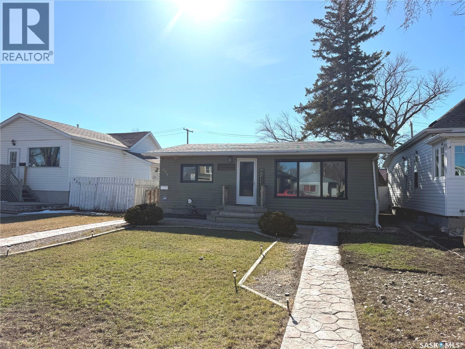 936 Wallace STREET - 1