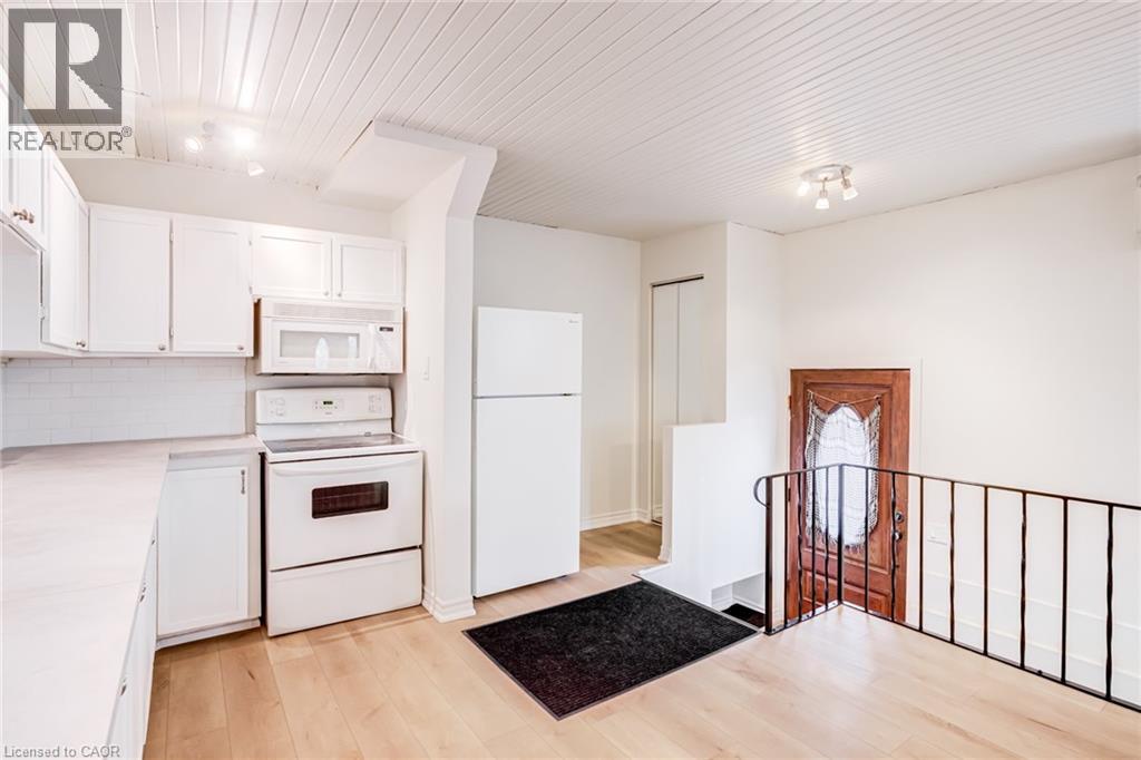 131 PARK Row N - 31
