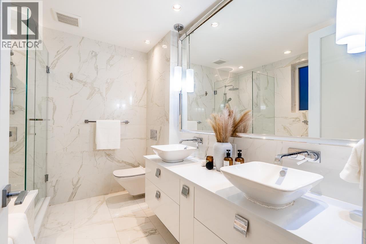 6 Bed, 5 Bath House for Sale in Vancouver – 4691 W 9TH AVENUE, Vancouver – MLS# R3128854 - Image 16