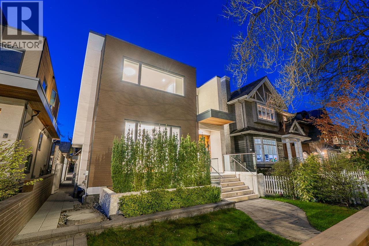 6 Bed, 5 Bath House for Sale in Vancouver – 4691 W 9TH AVENUE, Vancouver – MLS# R3128854 - Image 2