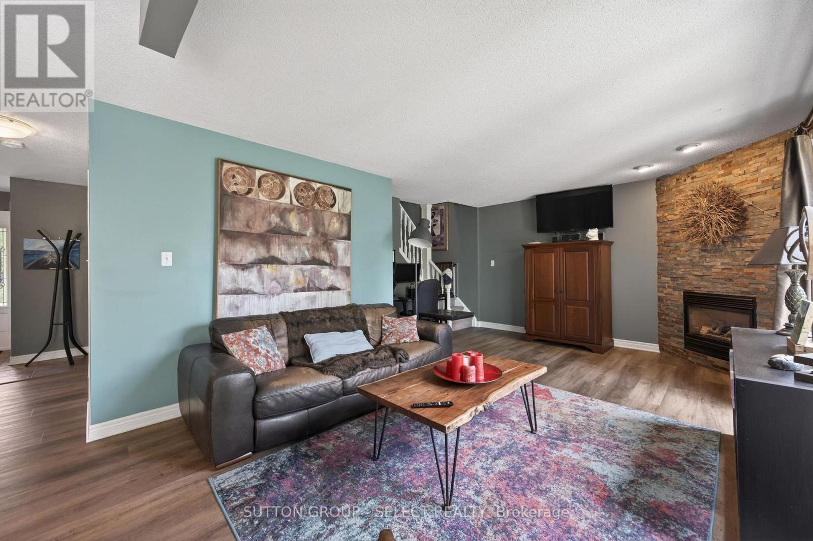 1864 DOWNES COURT - 7
