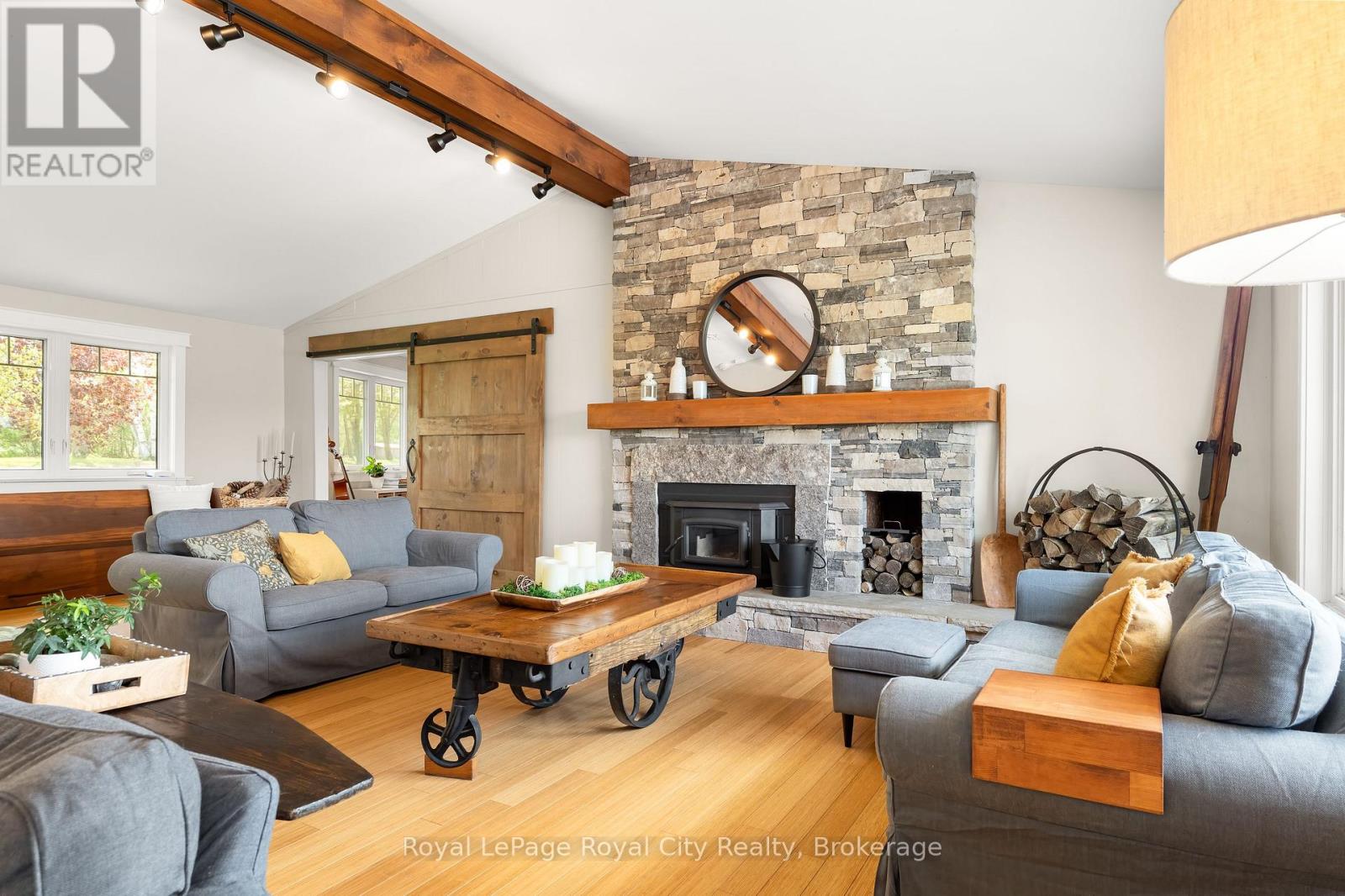 5902 SIDEROAD 6 N - 10