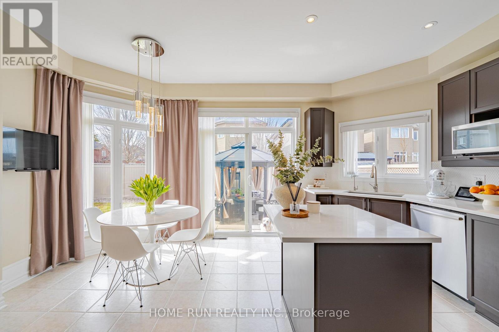131 KINGHAVEN CRESCENT - 14