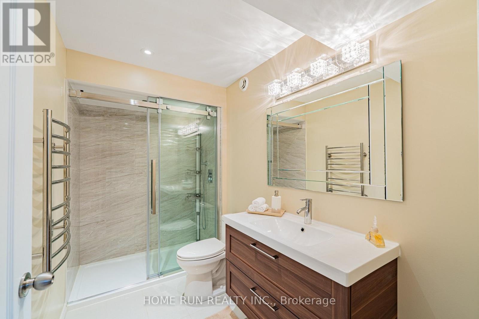 131 KINGHAVEN CRESCENT - 36