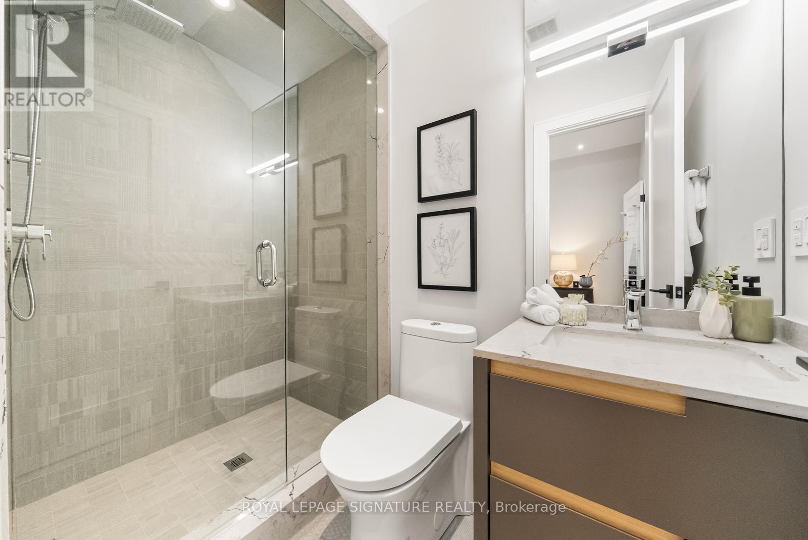 588 WOBURN AVENUE - 31