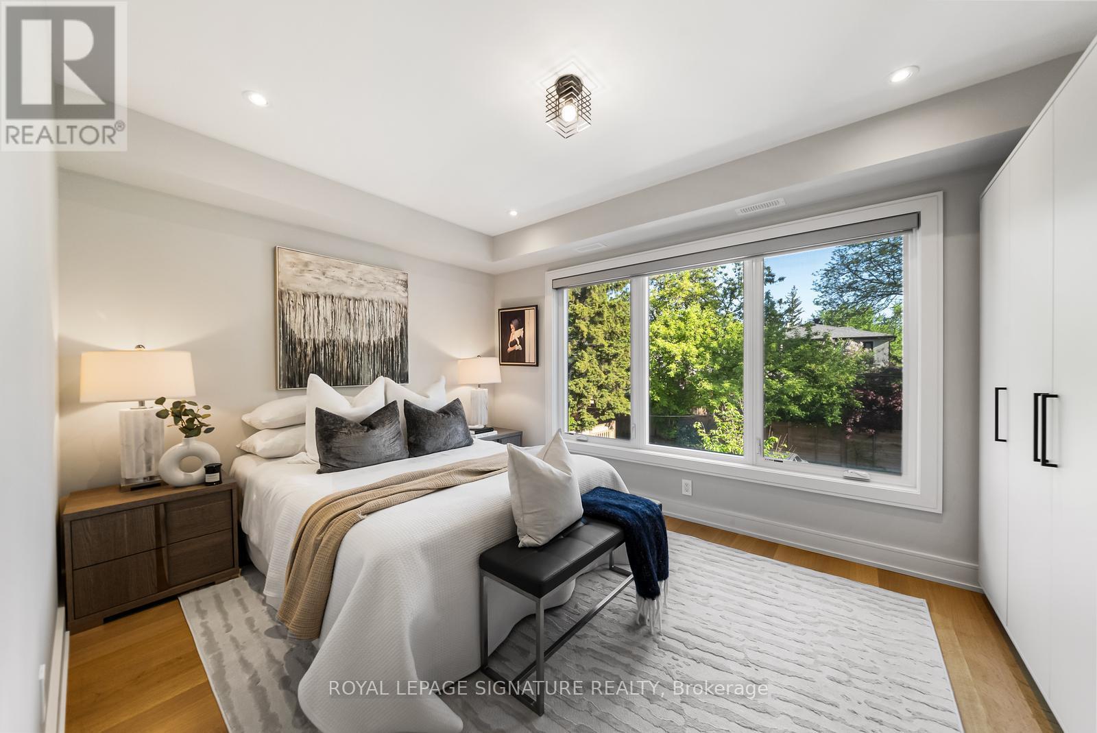 588 WOBURN AVENUE - 27