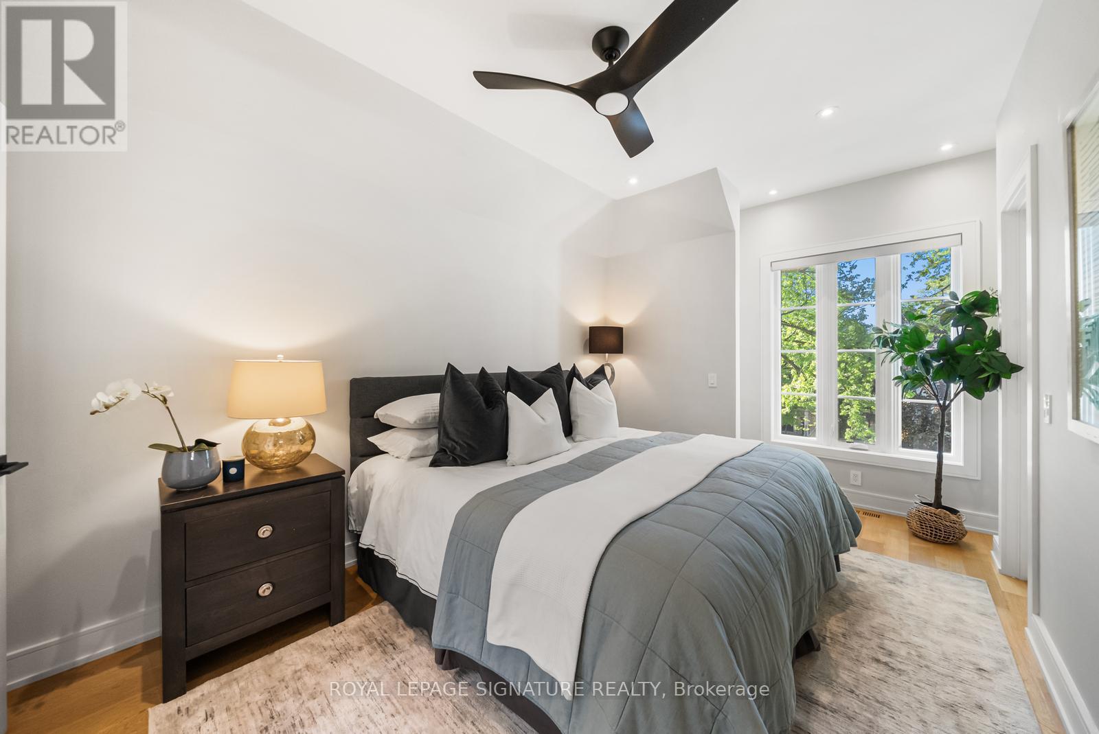 588 WOBURN AVENUE - 30
