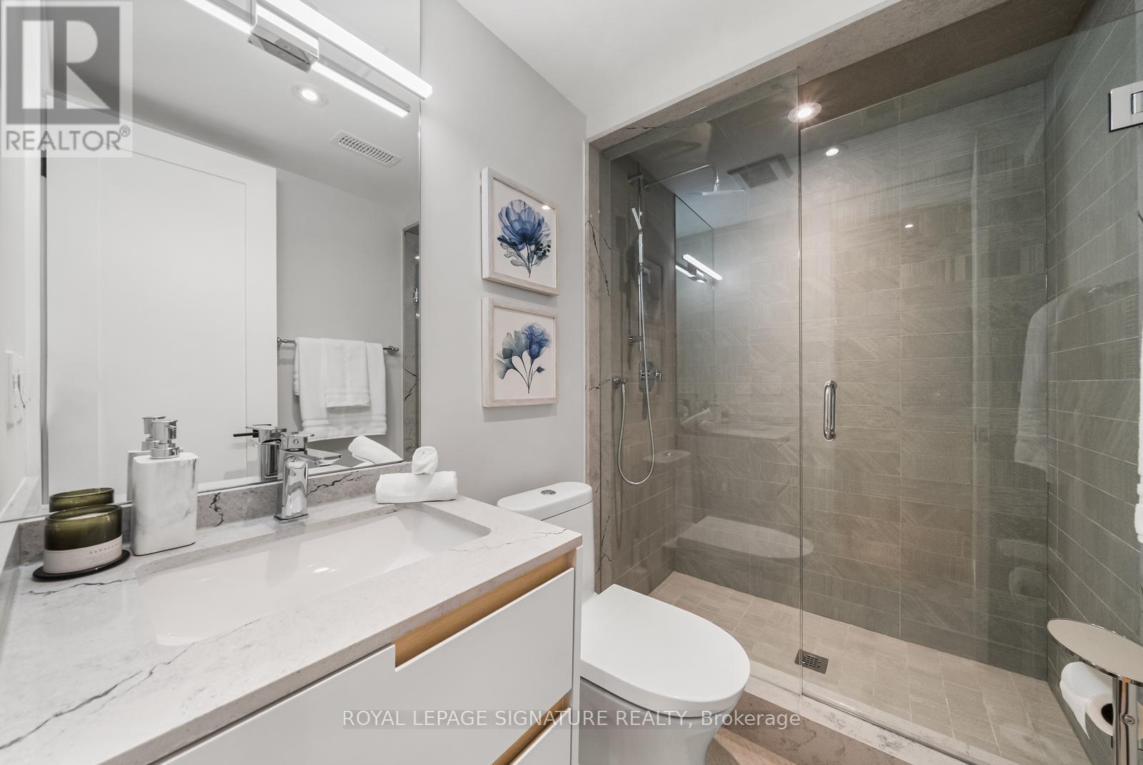 588 WOBURN AVENUE - 34