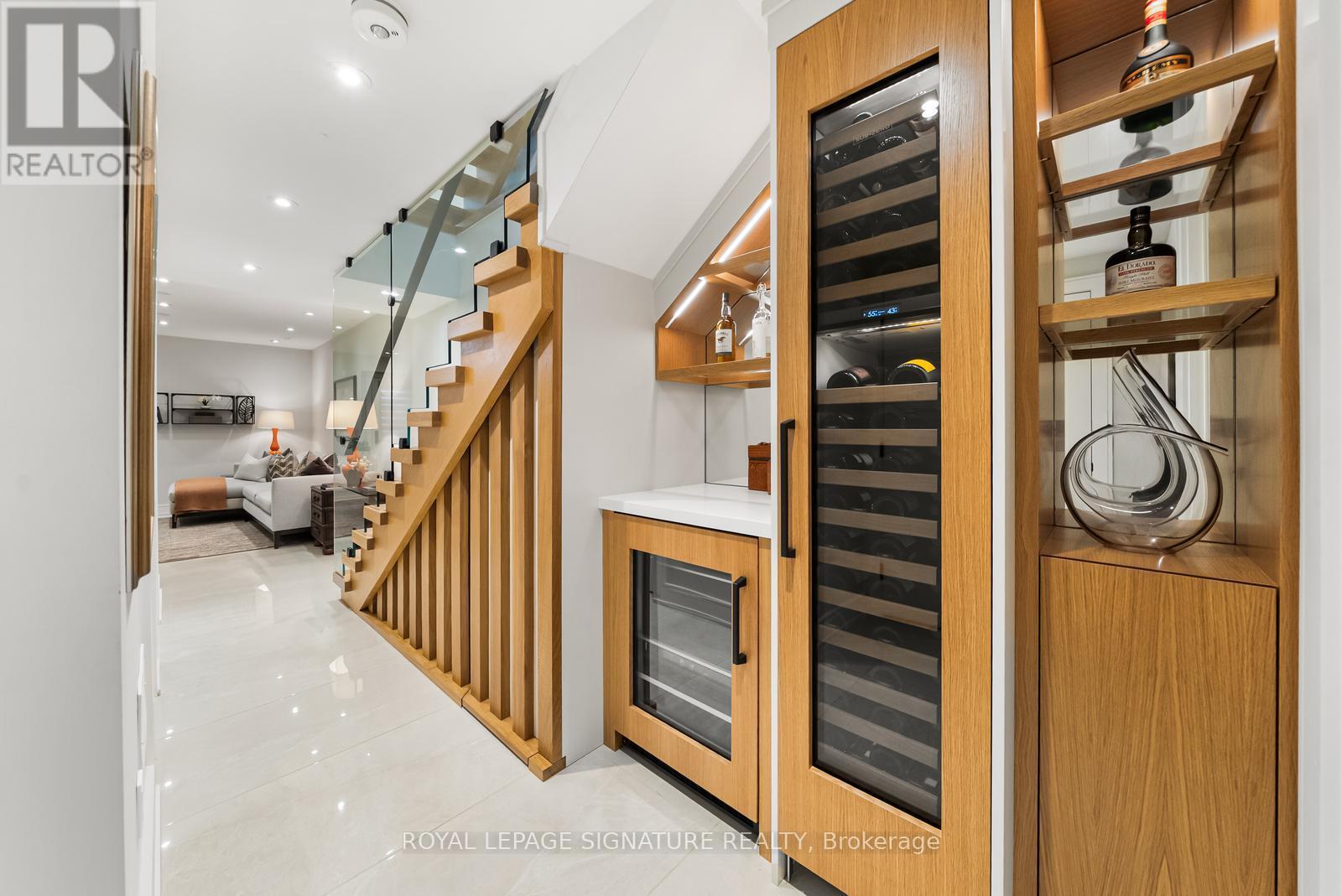 588 WOBURN AVENUE - 38