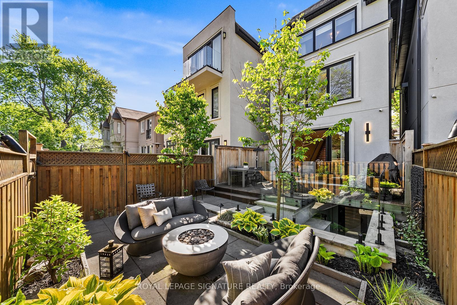 588 WOBURN AVENUE - 47