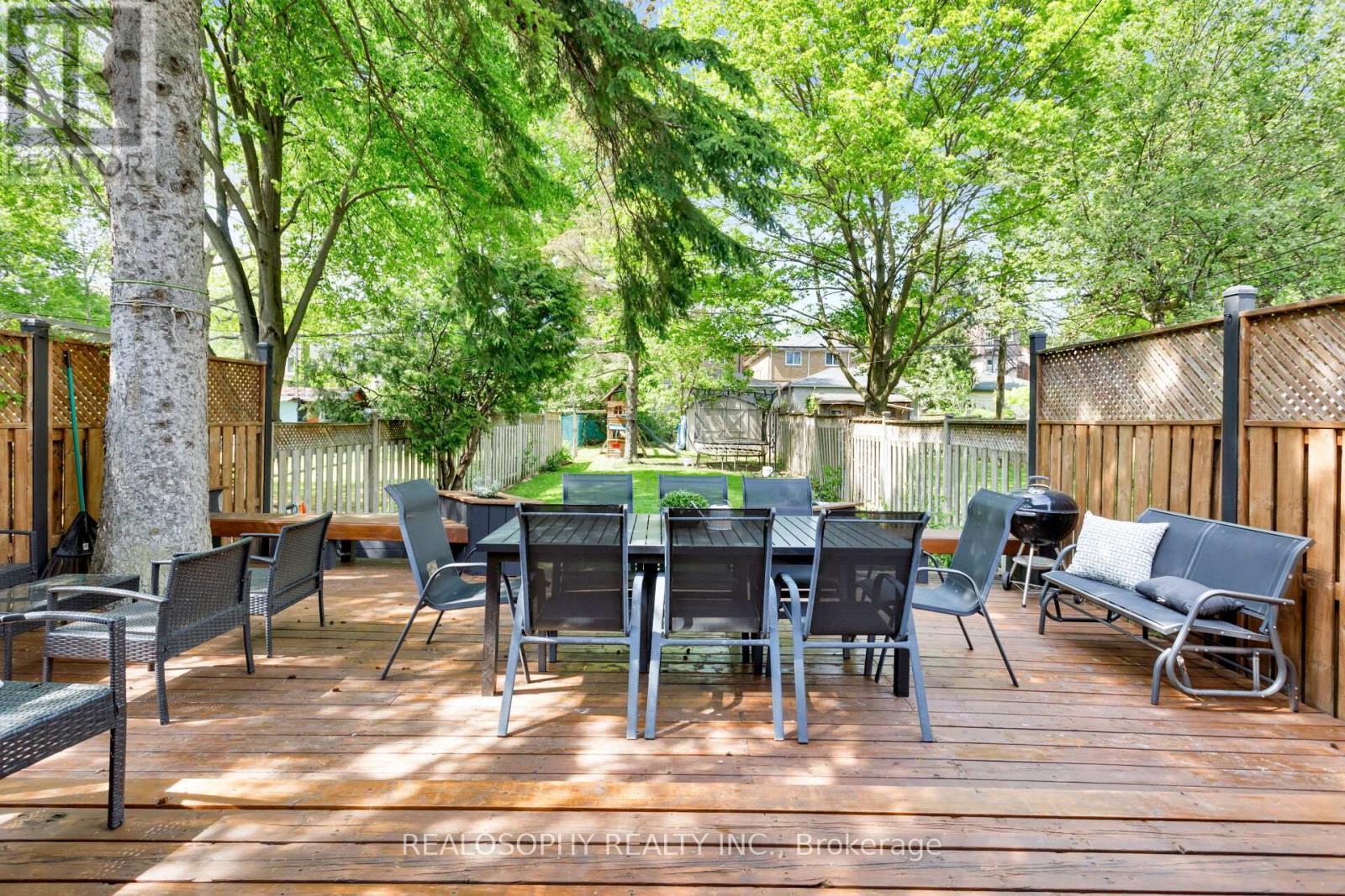 432 MERTON STREET - 32