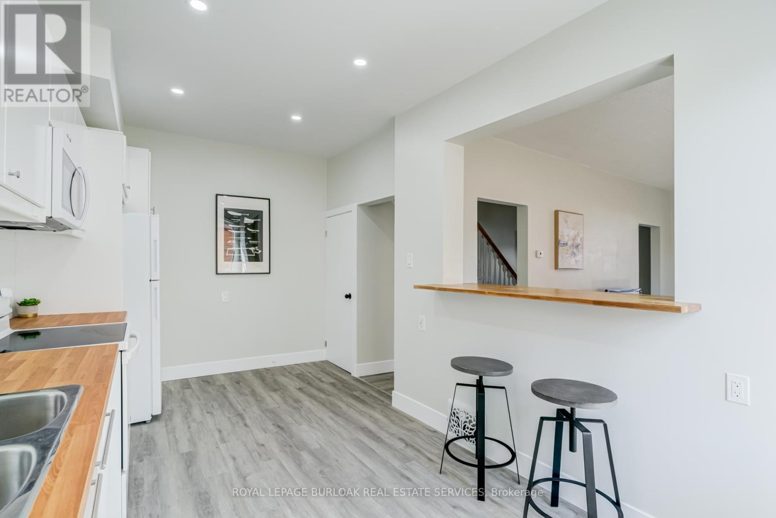 131 PARK ROW N - 13