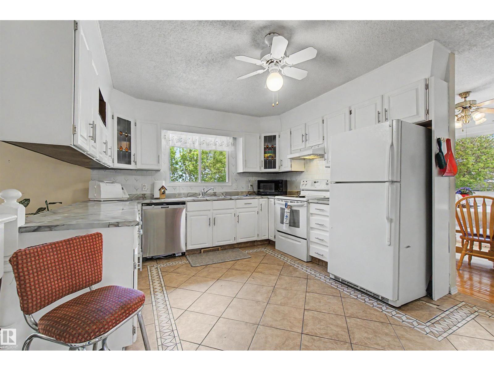 2068 45 ST NW - 14